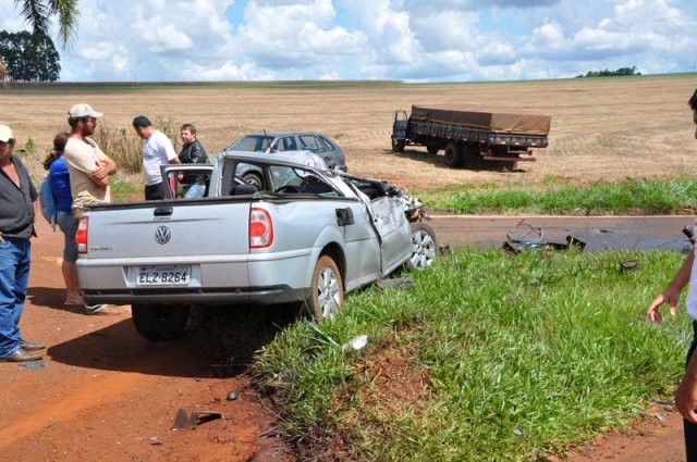 Batida deixa dois feridos na BR 369