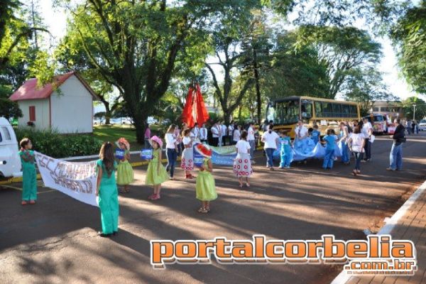 Desfile Cívico no centro de Corbélia iniciará as 09h00