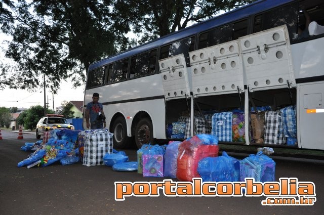 Policia Militar prende 2 onibus carregados de mercadorias do Paraguai