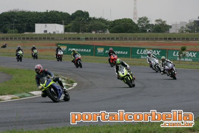 Moto 1000 GP amplia programação de treinos e corridas em Cascavel