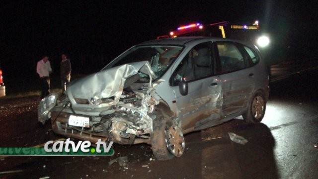 Acidente deixa casal ferido na BR 369 em Cascavel