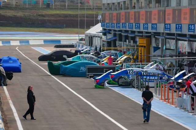 Stock Car anda em Cascavel. Hoje pilotos aceleram para valer