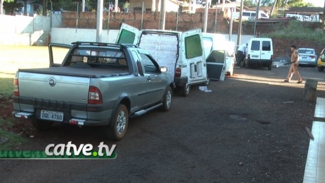 Policiais de Corbélia e Cafelândia apreendem cigarros contrabandeados