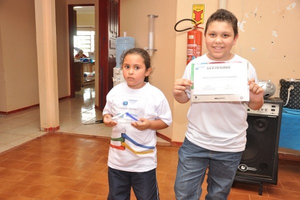 Professores e alunos de Corbélia são premiados no concurso Televisando o Futuro 