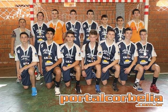 Colégio Amâncio Moro de Corbélia é Ouro no Handebol masculino A e B