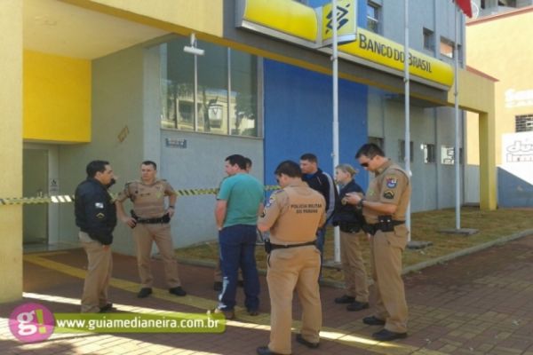 Bandidos sequestram família de gerente de banco em tentativa de assalto