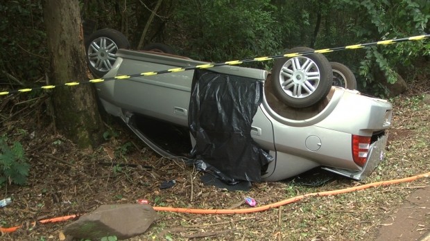 Carro capota em Corbélia e senhora de 76 anos morre