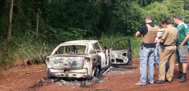 Corpo é encontrado carbonizado dentro de carro em Corbélia