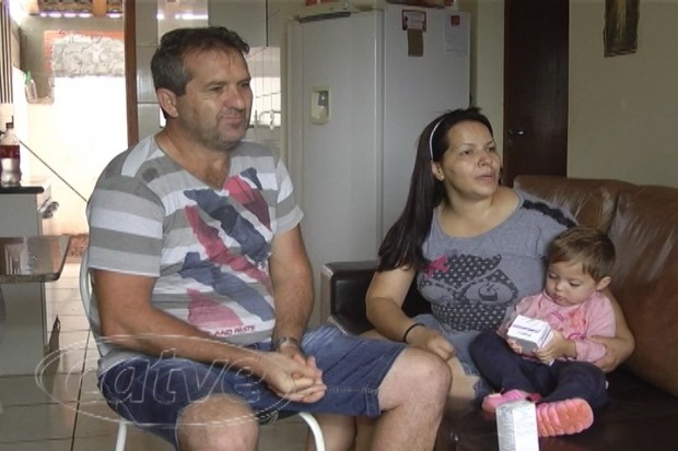 Família busca ajuda para adquirir remédio da filha que custa R$ 4 mil