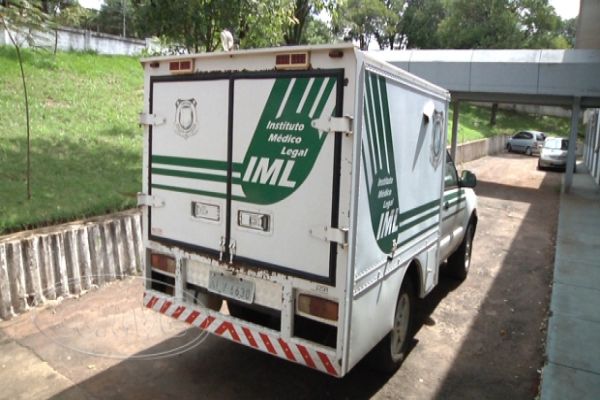 Mulher é encontrada morta em casa de família onde passava férias