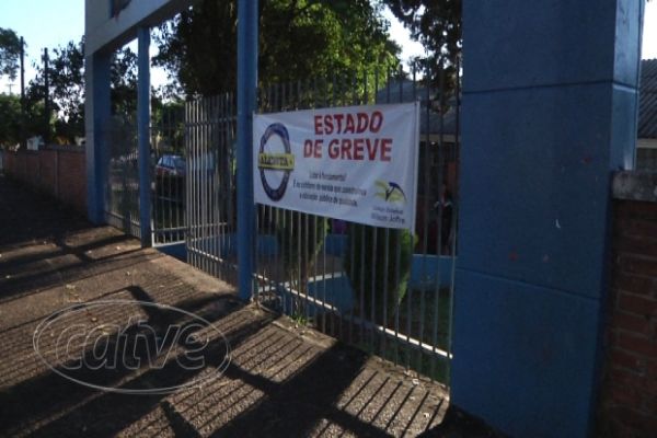 Recomeça greve dos professores no Paraná