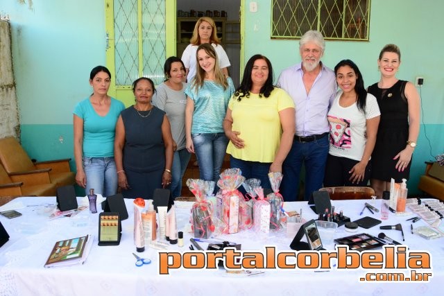 “MOMENTO DA BELEZA” em homenagem ao dia das Mães