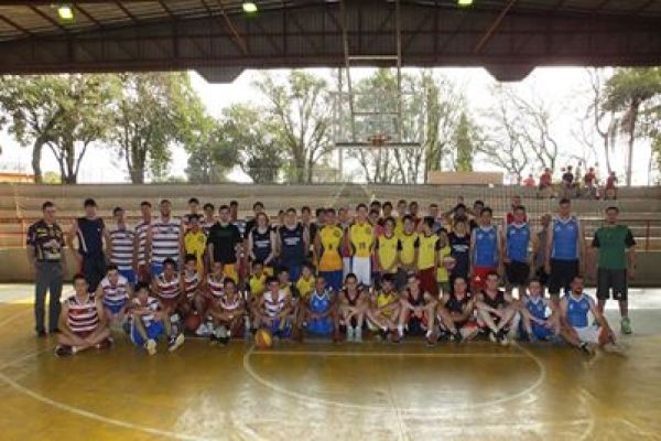  Encontro de Basquetebol reúne atletas de municípios vizinhos