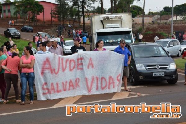 Moradores protestam na BR369 em Ouro Verde pedindo mais segurança