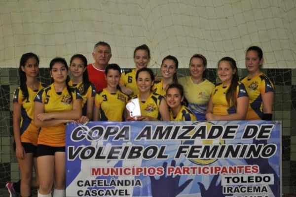 Corbélia tem bom desempenho na quarta etapa da Copa amizade de vôlei feminino 