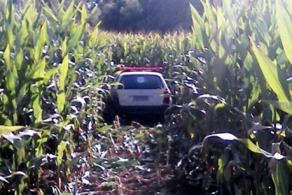 Viatura levada por presos em fuga é encontrada