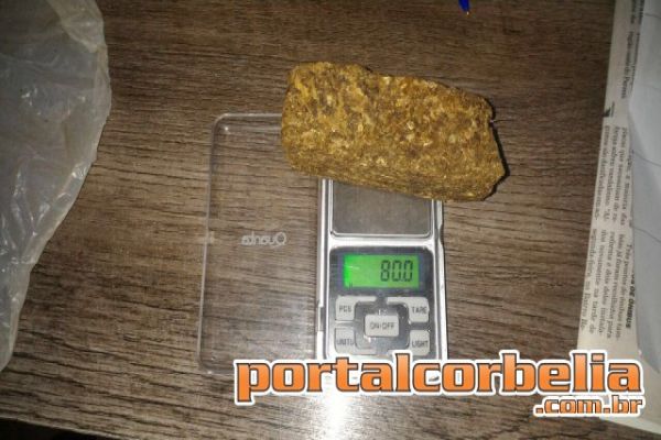 Polícia Militar encaminha usuário com 80gramas de maconha