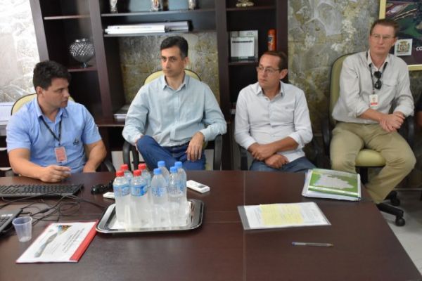 Consórcio Intermunicipal Piquiri se reúne com representantes da Itaipu Binacional em Corbélia