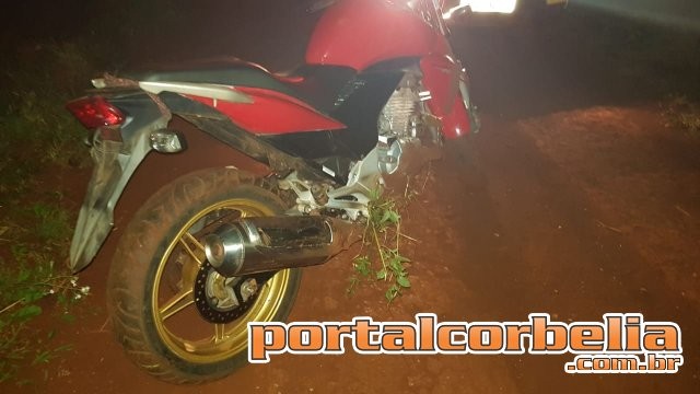 Após roubar posto de combustíveis, polícia apreende menor e outro foge.