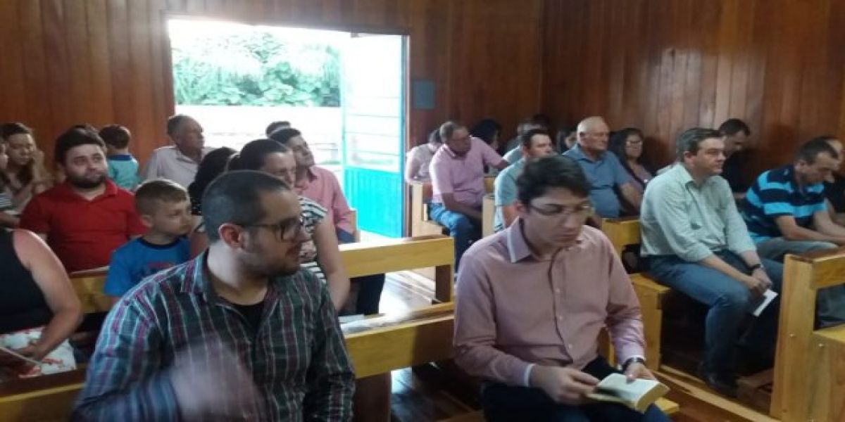 Missas Católicas no Rito Tridentino com Pe. Juliano Souza