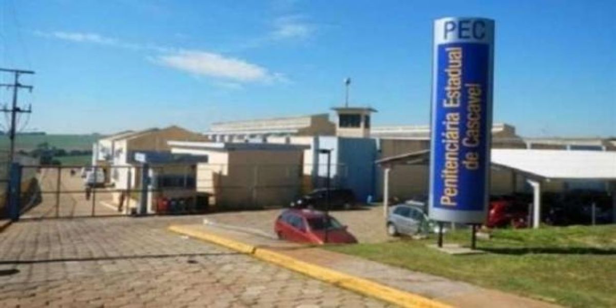 Presos abrem buraco na parede e fogem da PEC em Cascavel