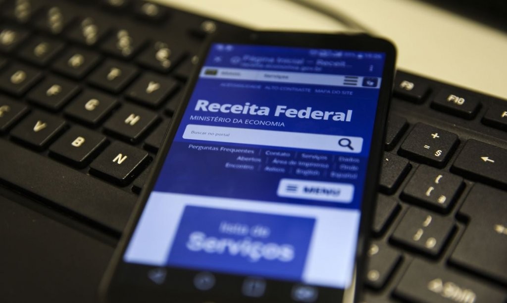 Receita paga hoje restituição do lote residual do IRPF de 2008 a 2019