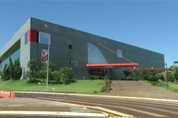 FAG suspende aulas em Cascavel e Toledo a partir de terça (17)