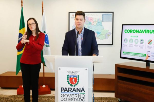 Estado determina fechamento de shoppings e academias
