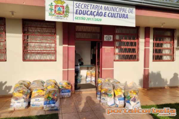 Secretaria de Educação inicia entrega de kits de alimentação para alunos da rede municipal