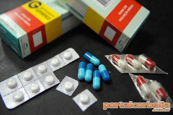 Governo zera tarifas de 34 medicamentos usados no combate à covid-19