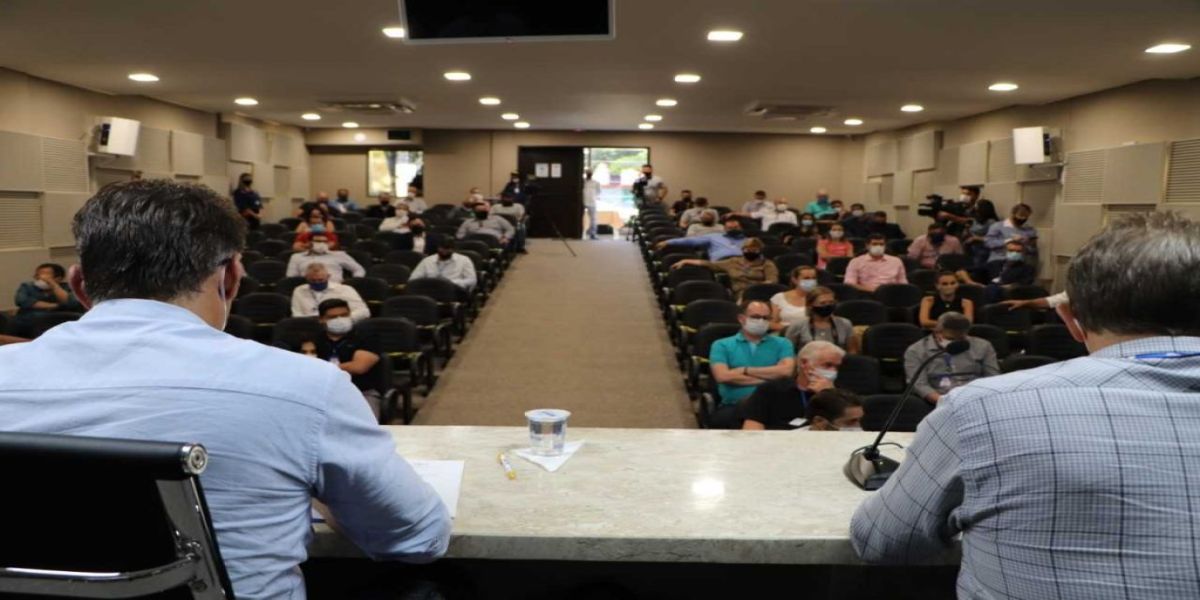 Prefeitos da Amop seguirão decreto que fecha atividades não essenciais