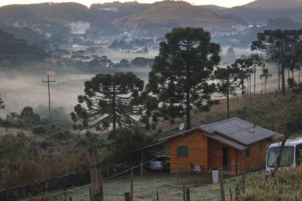 Frente fria avança sobre Sul e Sudeste do país