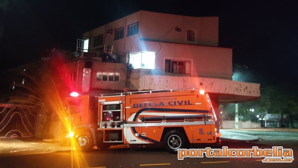 Princípio de incêndio é registrado em pizzaria no centro de Corbélia