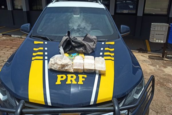 PRF Cascavel apreende 4 kg de Crack na BR-369 proximidades da praça de pedágio de Corbélia