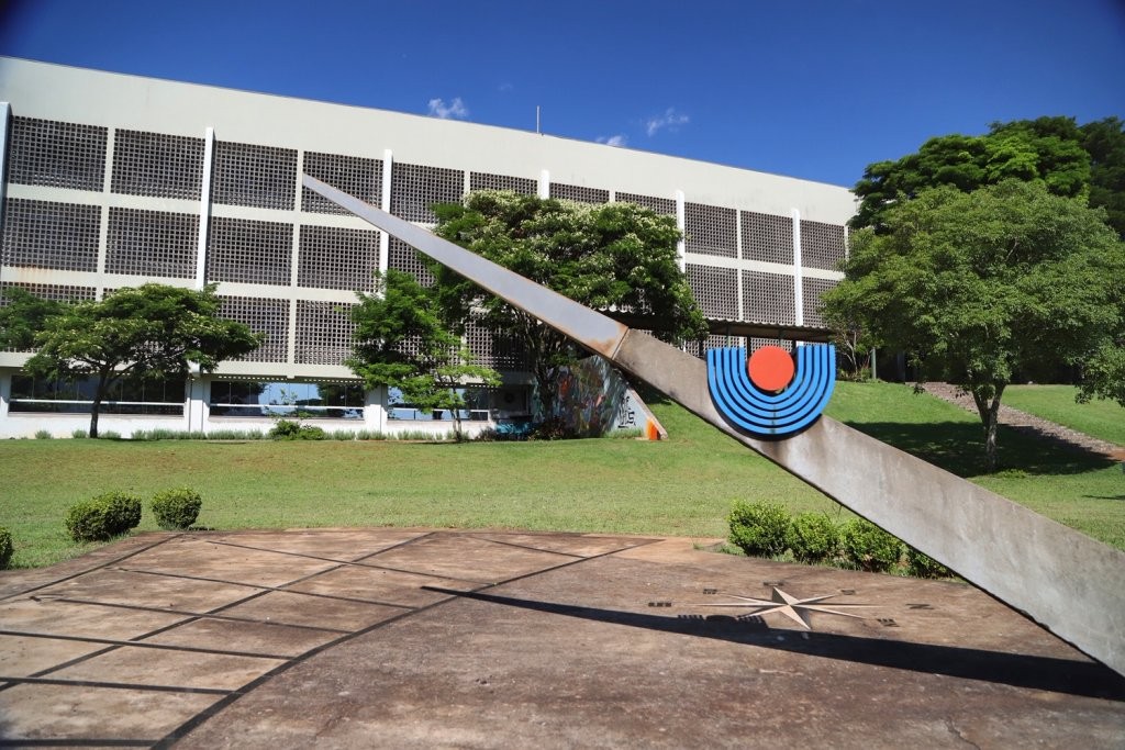 Unioeste implanta protocolo para início das aulas presenciais, no dia 24