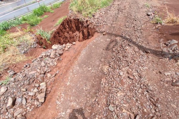 Município presta esclarecimentos referente a cratera formada na marginal da BR369