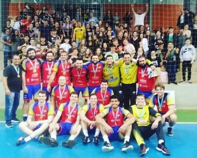 HCC retorna à elite do handebol em 2022