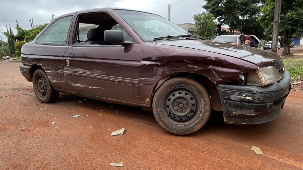 Colisão entre veículos é registrada na vila São José em Corbélia