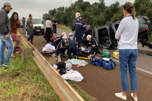 Duas pessoas morrem em gravíssimo acidente entre cinco carros na BR-369 em Cascavel