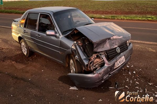 Corsa atravessa a rodovia e acaba atingido por outro veículo na BR369 na Penha em Corbélia 