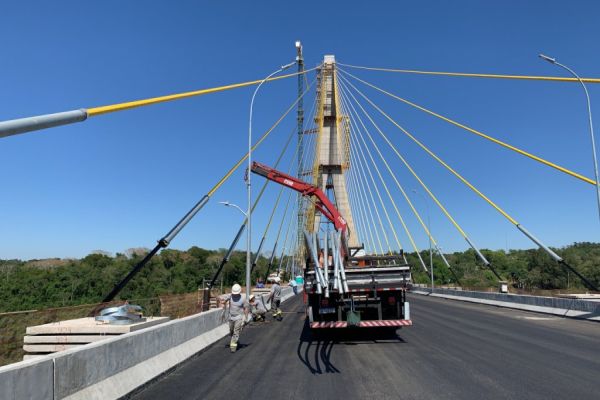 Com estrutura finalizada, Ponte da Integração Brasil-Paraguai atinge 96,6% de conclusão