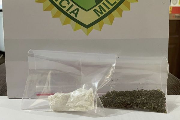 Polícia Militar apreende cocaina com passageiro de Taxi em Corbélia