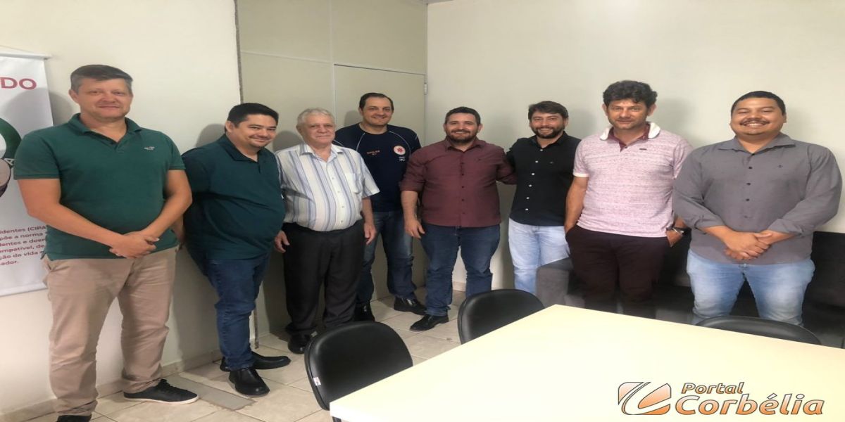 Dangelles Decki visita base administrativa do Consamu em Cascavel