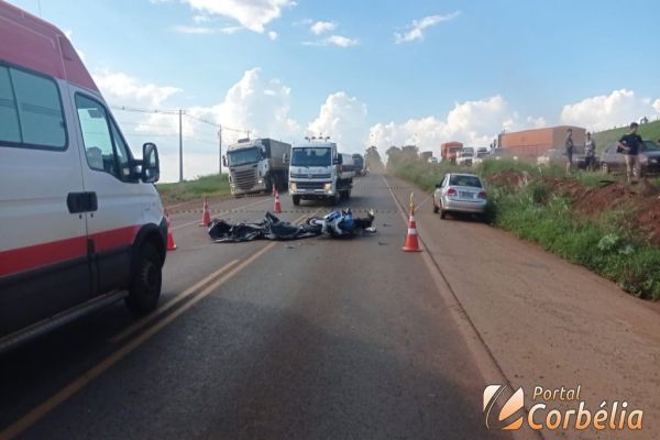 Motociclista morre ao colidir contra máquina agrícola na BR-369 em Corbélia 