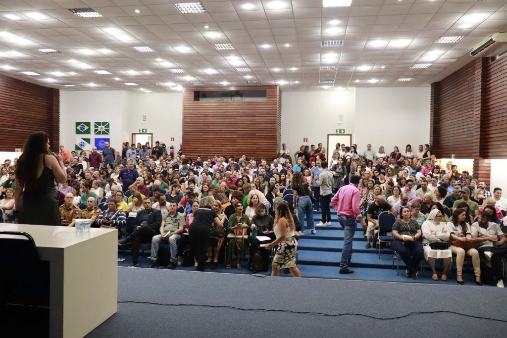 Começa treinamento para diretores da rede estadual com foco na segurança escolar