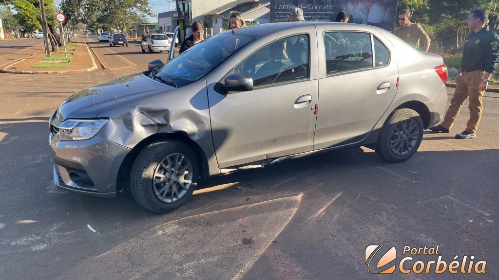 Duas pessoas ficam feridas em colisão entre carro e moto em Corbélia