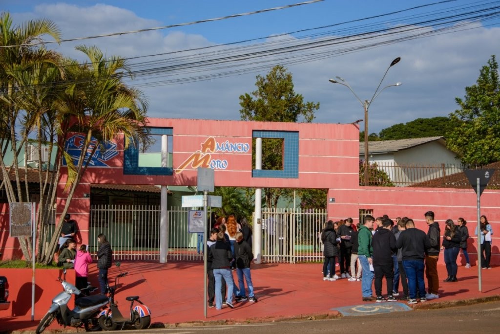 Prefeitura de Corbélia publica edital classificatório do Processo Seletivo para Adolescentes Aprendizes