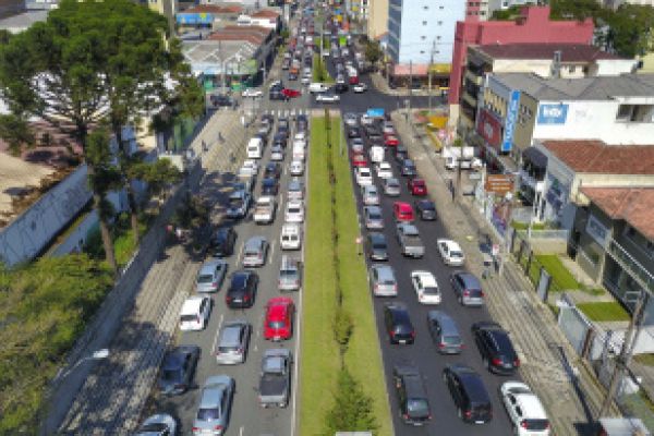 Detran: 30% dos veículos do Paraná estão com licenciamento irregular