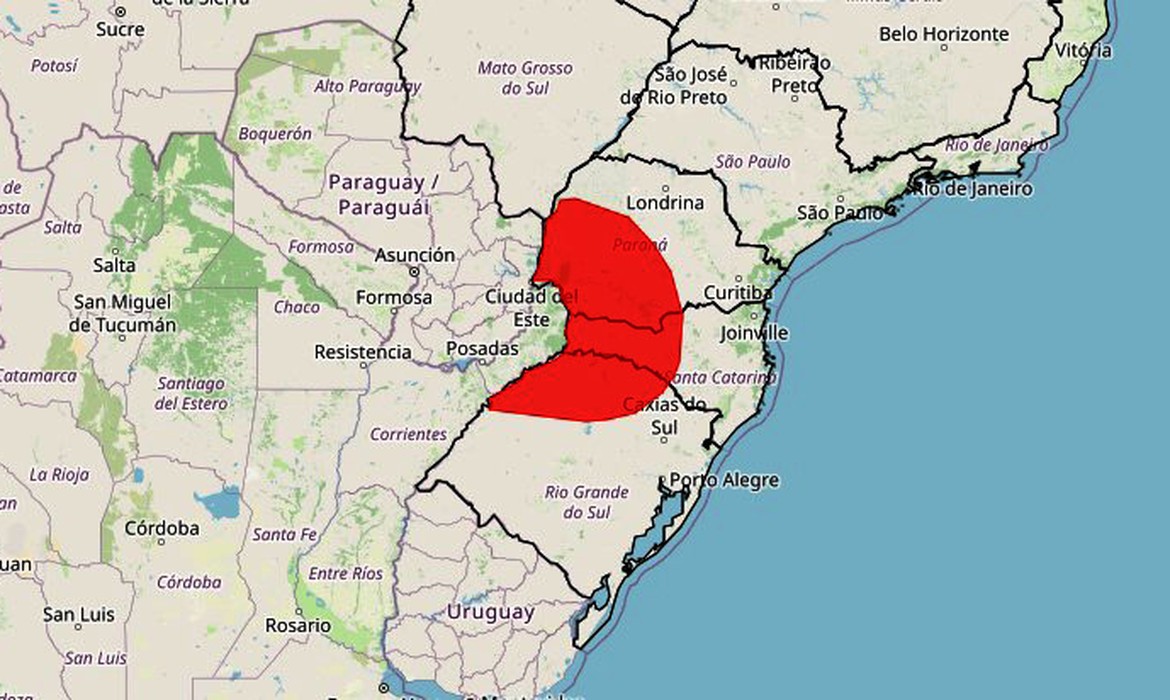 Frente fria e ciclone extratropical elevam risco de tempestades no Sul