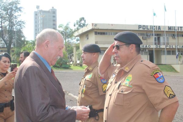 Subtenente Pinheiro entrega o comando da PM em Iguatu e faz transição para a reserva remunerada